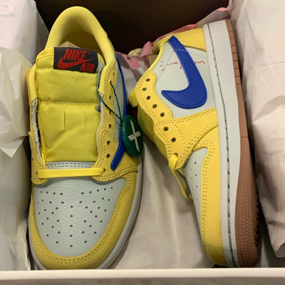 Brand new Nike women’s air Jordan 1